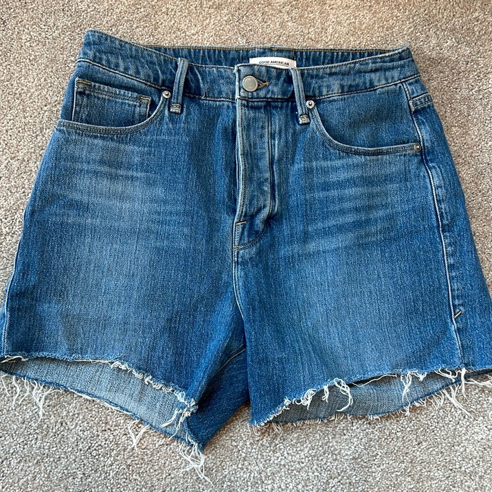 Good American shorts.
